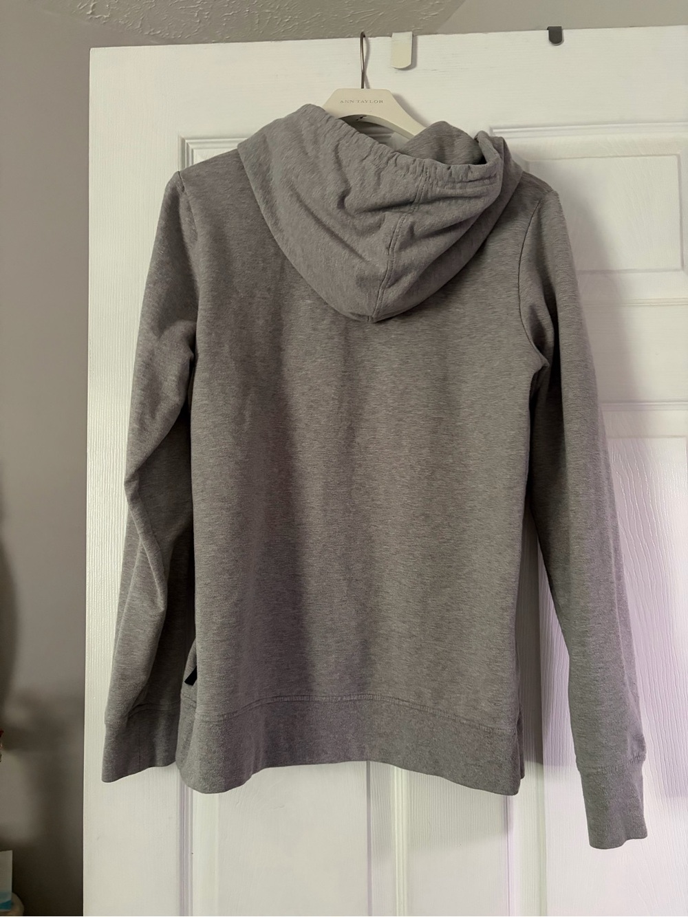Patagonia Gray Pullover Hoodie - Picture 10 of 10